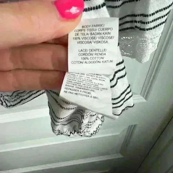 Lucky Brand off shoulder bell sleeve peasant top size S - Picture 4 of 5